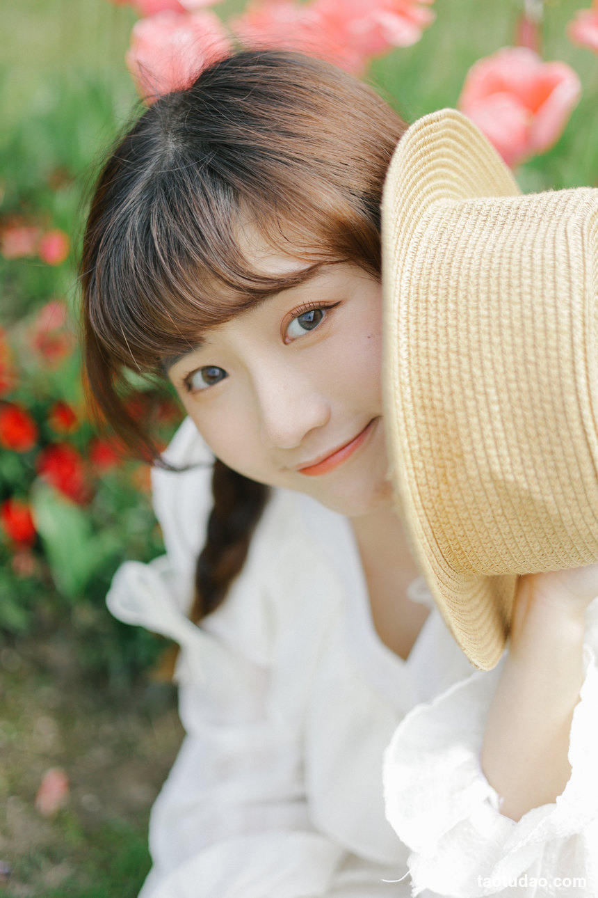 图片[2]-[YITUYU艺图语]2022.09.10 郁金香花开 蓝胖子-[27+1P／198MB]-艺库