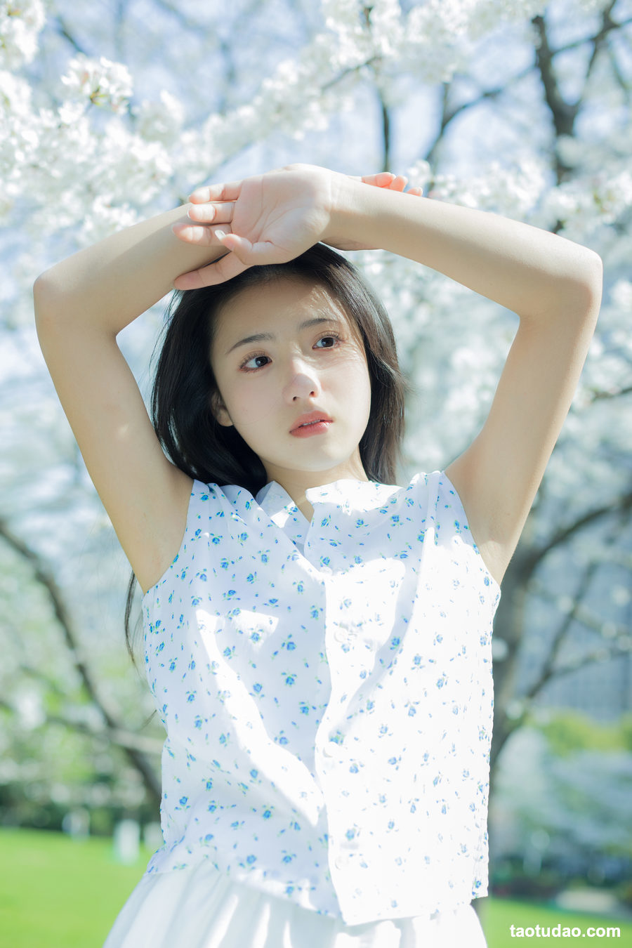图片[2]-[YITUYU艺图语]2023.03.31 晴天告急 木柚[28+1P／245MB]-艺库