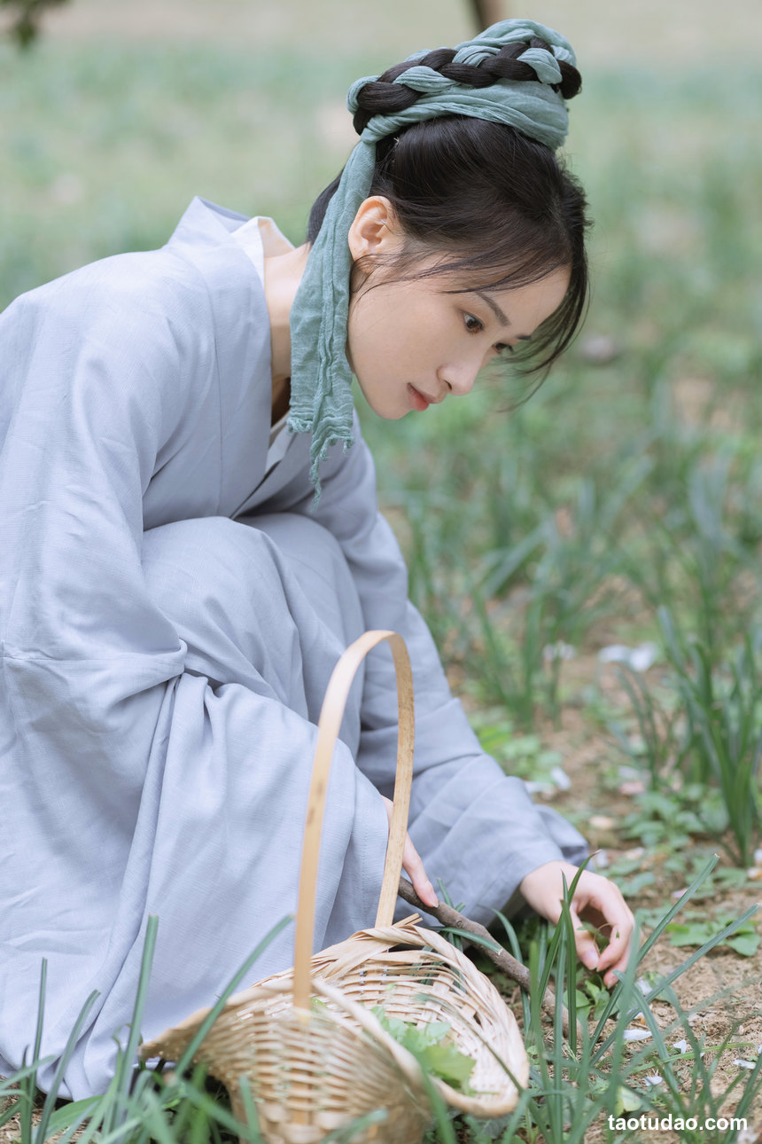 图片[3]-[YITUYU艺图语]2022.11.25 王宝钏挖野菜 眸小妖[28+1P／262MB]-艺库
