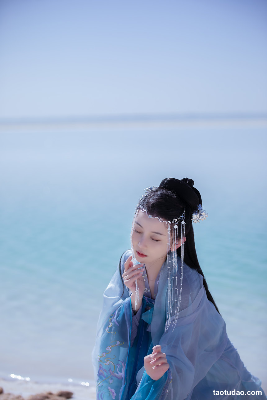 图片[2]-[YITUYU艺图语]2022.08.13 风铃响，故人归 小猫里奈[21+1P／105MB]-艺库
