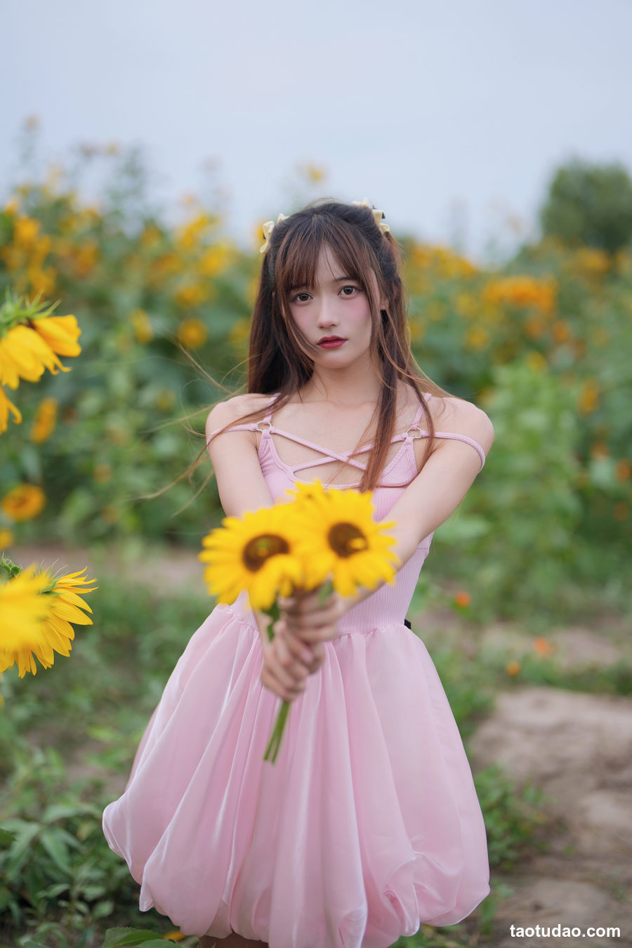 图片[3]-兔子Zzz不吃胡萝卜 –  蓝调向日葵少女 [28P-316MB]-艺库