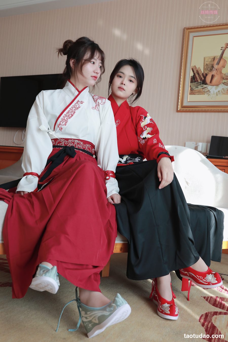 图片[4]-丝绮传媒-大哥和小明星古装丝足【图包+视频】（豪华版）[190+2V-7.276G]-艺库