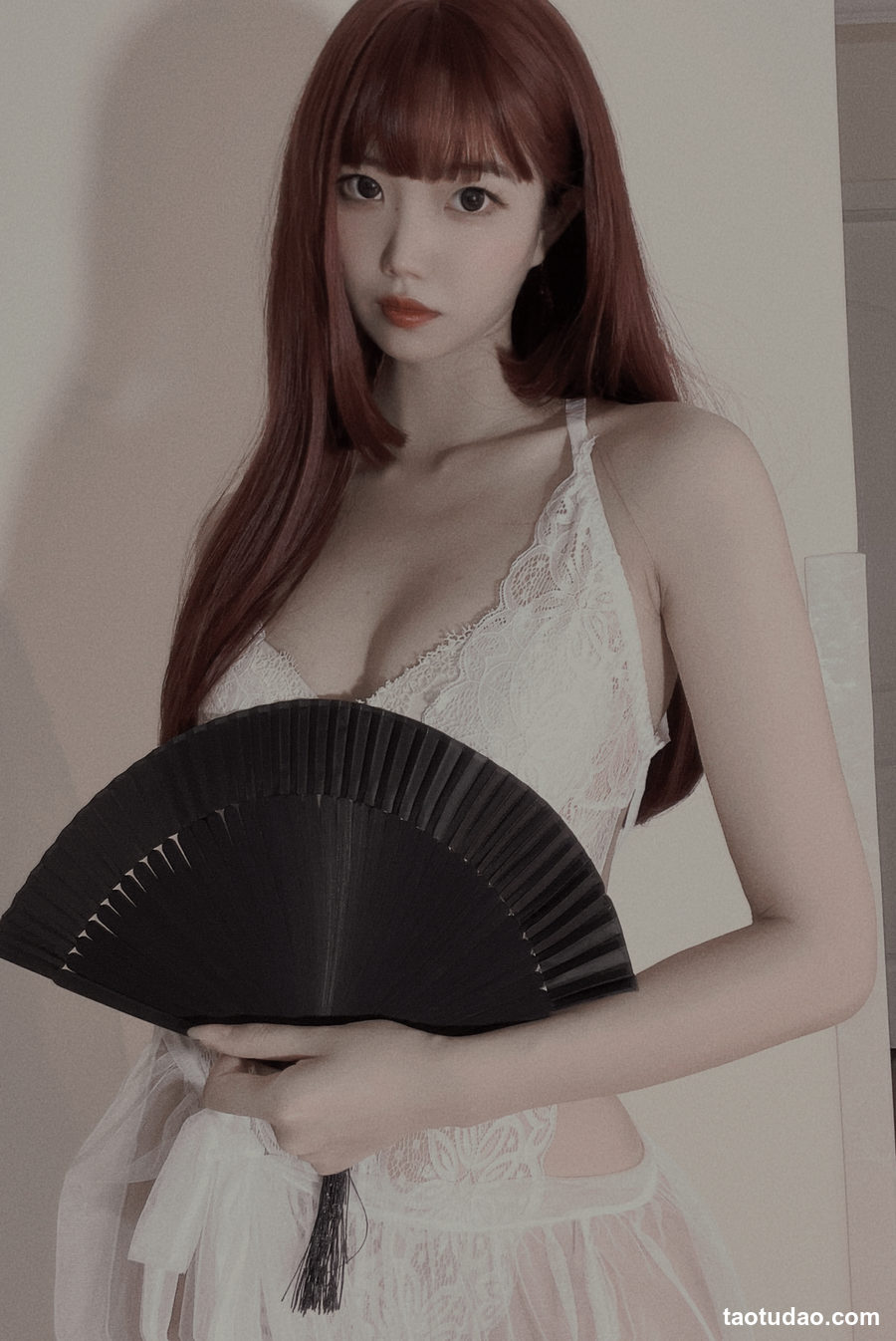 图片[3]-纪念小v5 – 白丝超大臀 [20P+3V-143MB]-艺库