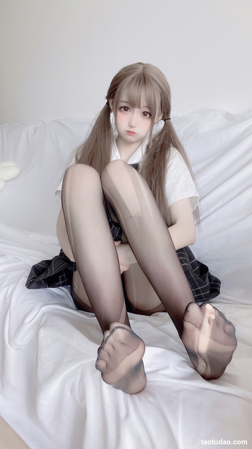 图片[4]-奶凶小琪 – 黑丝JK [9P-58MB]-艺库
