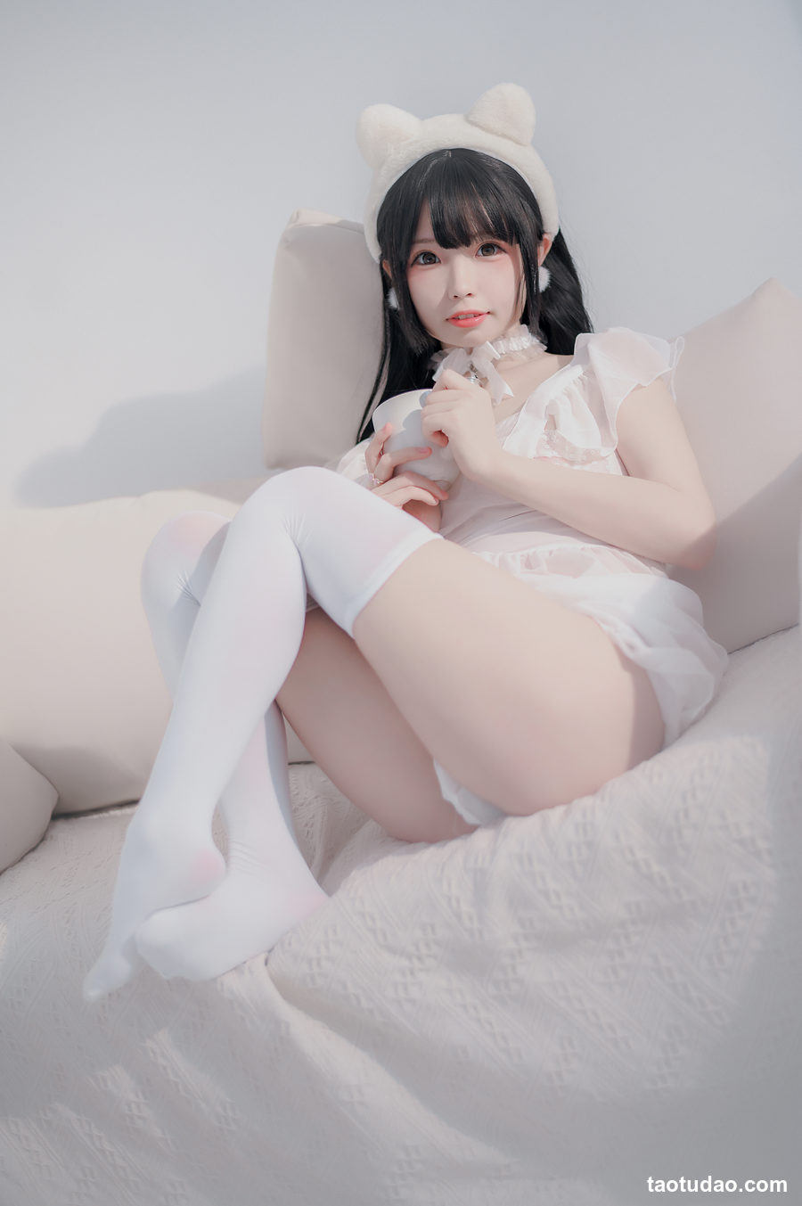 图片[4]-十万珍吱伏特 NO.006 睡裙 [11P-95MB]-艺库