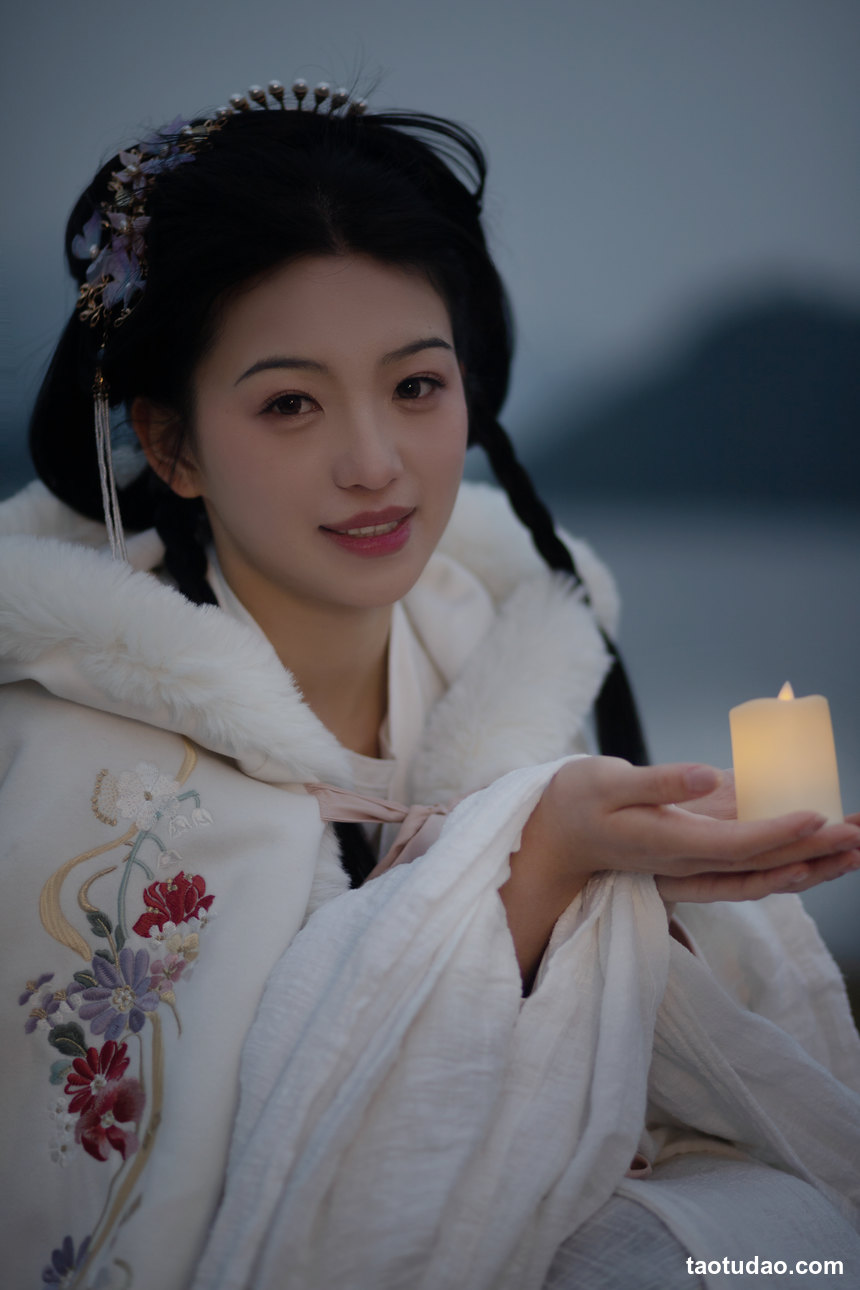 图片[2]-[YITUYU艺图语]2023.01.15 寒衣 一口蛋糕[26+1P／304MB]-艺库
