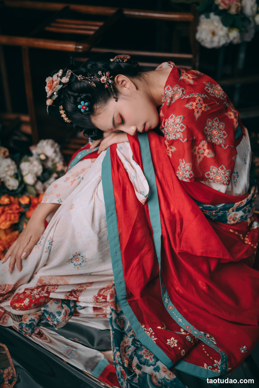 图片[4]-[YITUYU艺图语]2022.09.10 花想容颜 贰加六[22+1P／87.2MB]-艺库