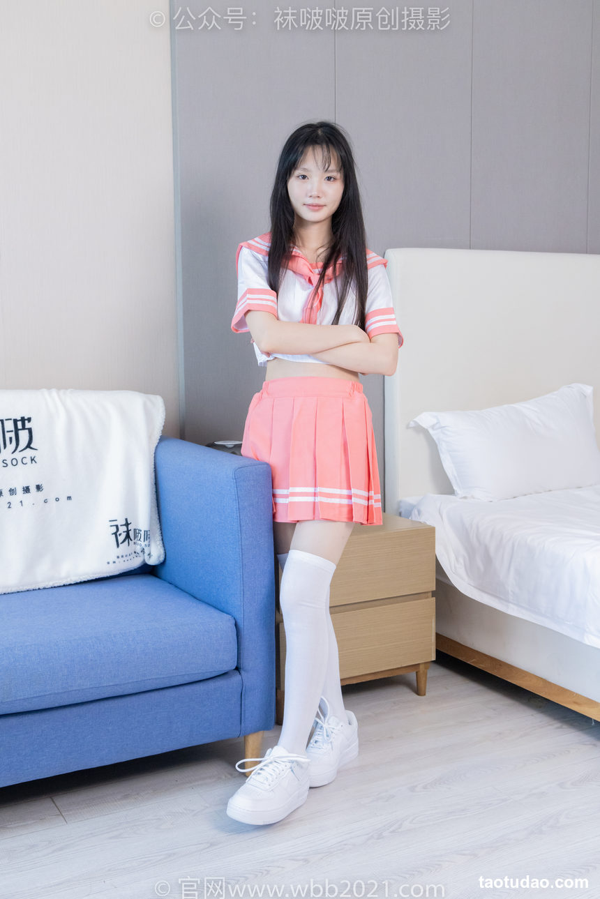 图片[2]-[BoBoSocks袜啵啵]NO.429 甜甜圈-板鞋、白棉袜、过膝白棉袜[159P+1V／7.22GB]-艺库