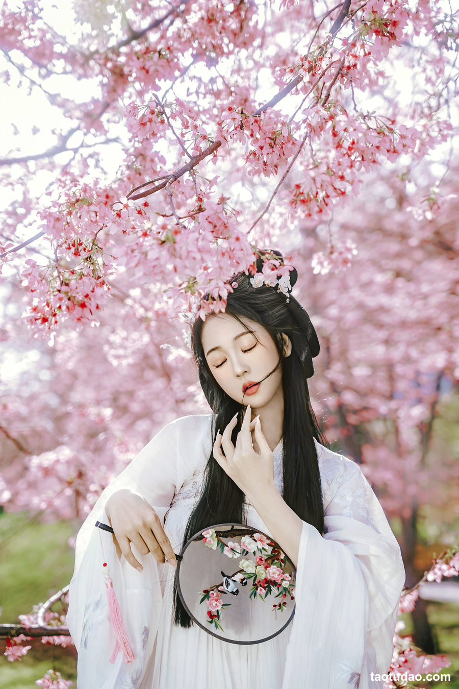 图片[4]-[YITUYU艺图语]2023.04.13 春风十里 妙脆角[21+1P／147MB]-艺库