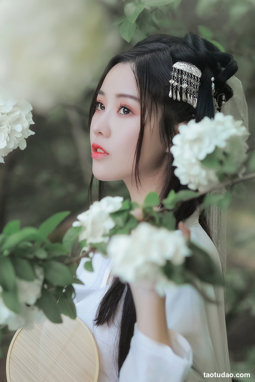 图片[3]-[YITUYU艺图语]2022.05.20 紫荆花开 若希icy[22+1P／424MB]-艺库