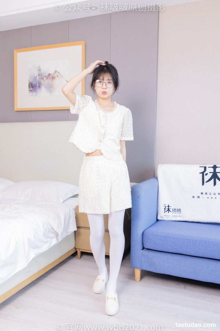 图片[3]-[BoBoSocks袜啵啵]NO.421 奶油-皮鞋、厚白丝、瑜伽动作时老头乐挠脚剧情[140P+1V／6.20GB]-艺库