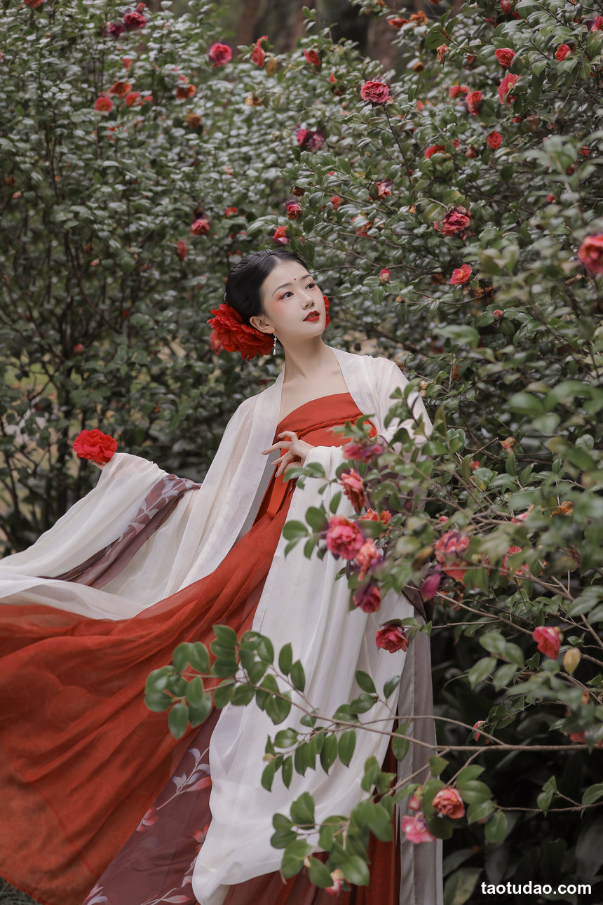 图片[4]-[YITUYU艺图语]2022.04.15 见山茶 好爱吃糯米_[21+1P／447MB]-艺库