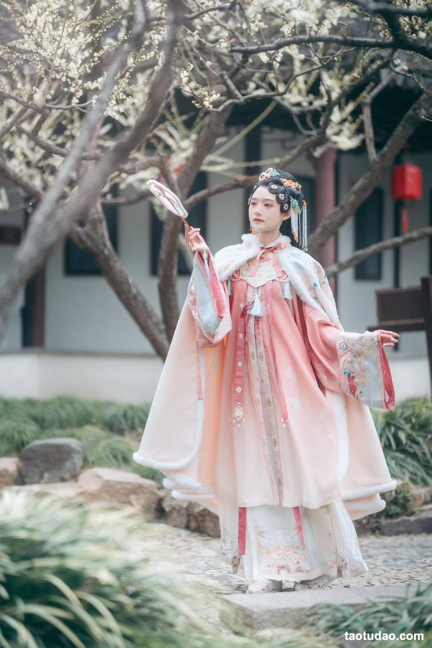 图片[3]-[YITUYU艺图语]2022.04.18 春来 · 二月梅 兔子Zzz不吃胡萝卜[22+1P／149MB]-艺库
