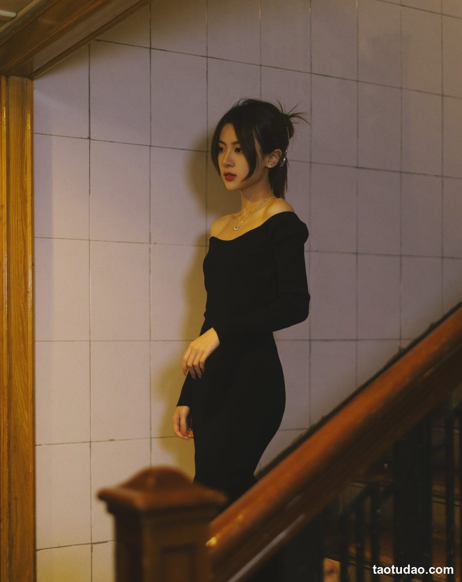 图片[2]-[YITUYU艺图语]2023.04.10 迷 cici[32+1P／142MB]-艺库