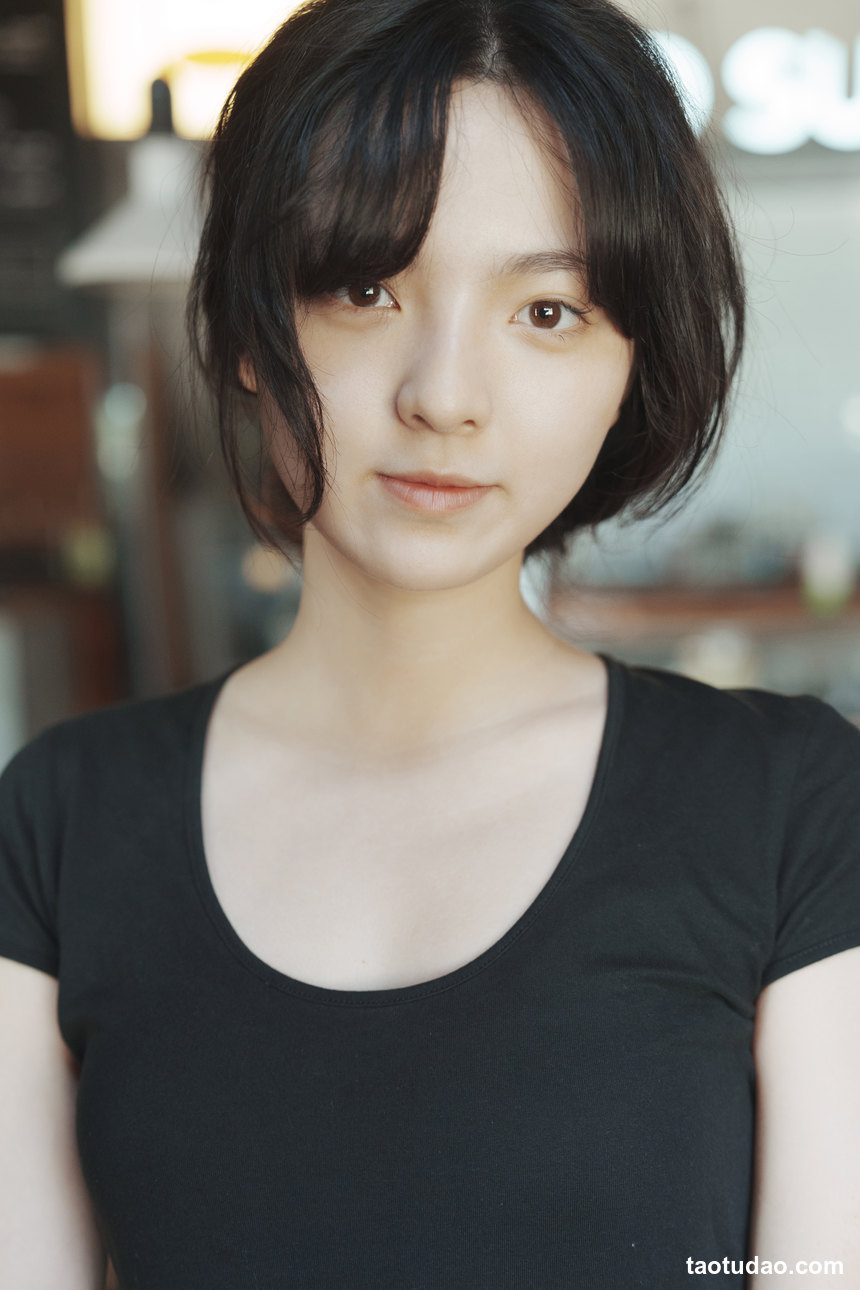图片[2]-[YITUYU艺图语]2022.09.11 咖啡屋里的素颜女孩 dudu[31+1P／294MB]-艺库