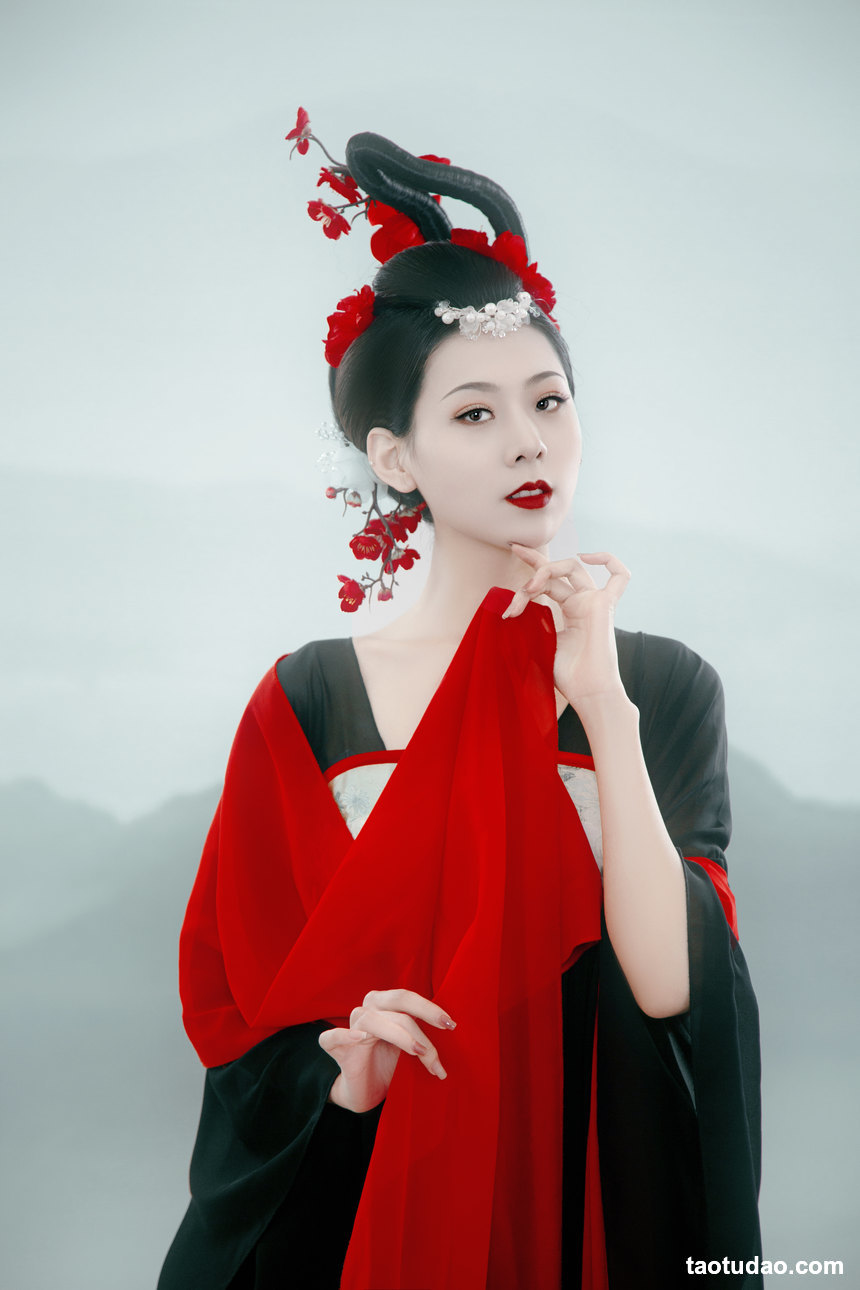 图片[3]-[YITUYU艺图语]2022.06.21 秋意生何许 鱿鱼阿姨[21+1P／494MB]-艺库