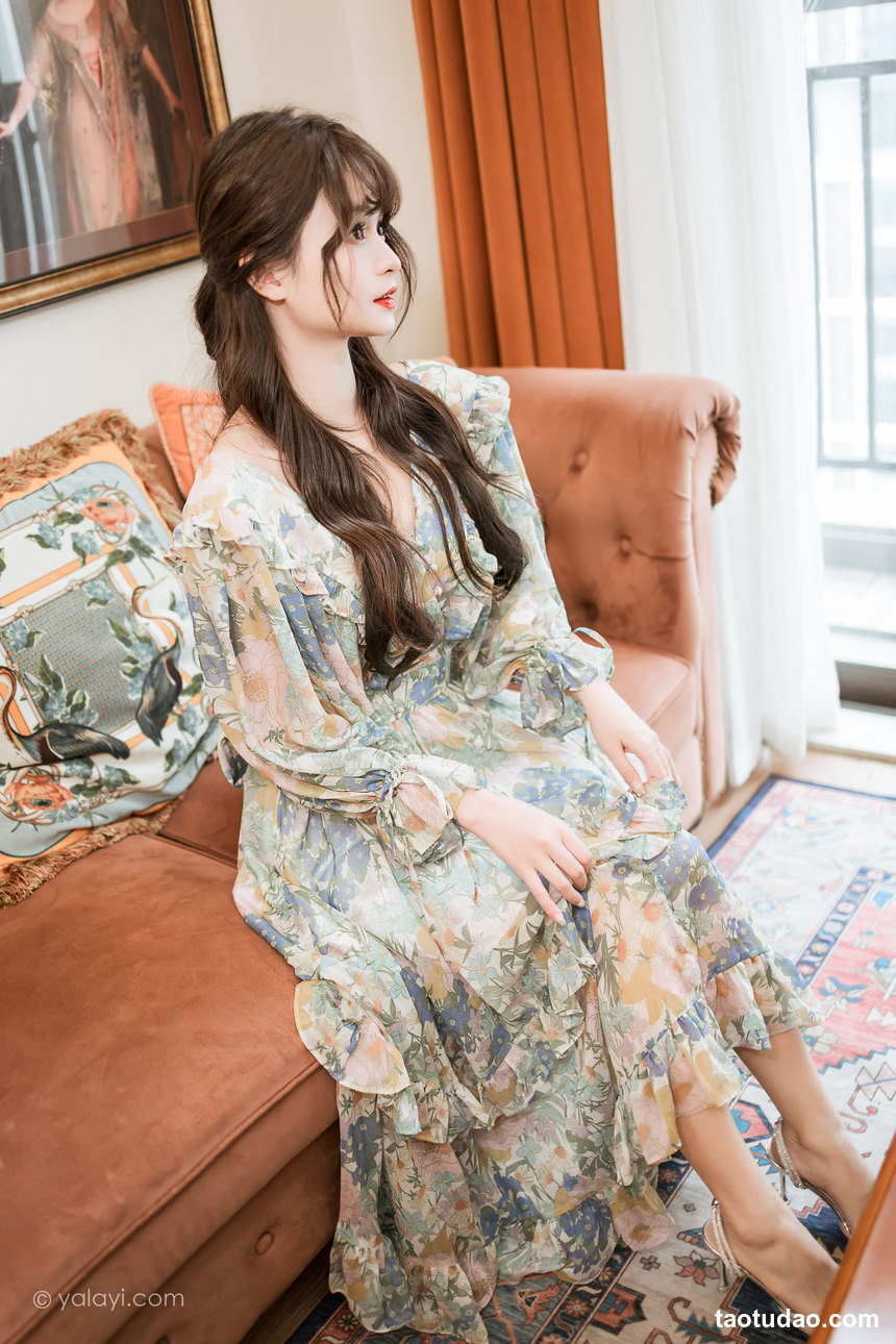 图片[2]-[YALAYI雅拉伊]2023.03.20 NO.1016 碎花裙少女 小亭[44+1P／562MB]-艺库