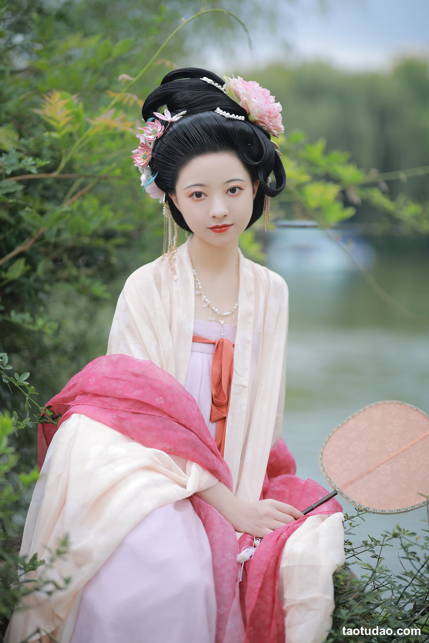图片[3]-[YITUYU艺图语]2022.09.23 风月偏爱宴旧人 YunFleur[35+1P／682MB]-艺库