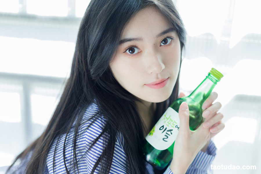 图片[2]-[YITUYU艺图语]2023.03.20 破碎的人请听 靜鏡婧[34+1P／324MB]-艺库