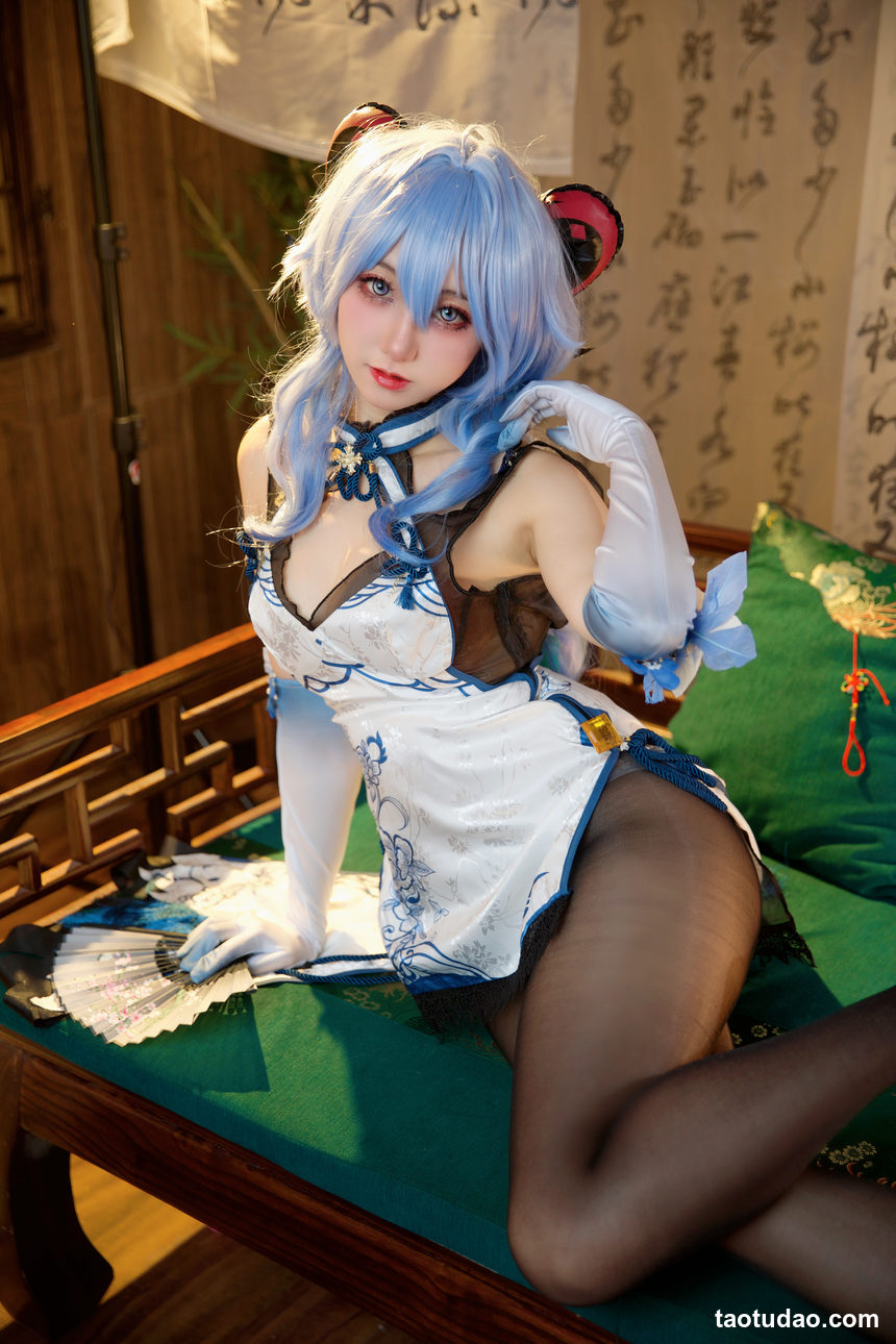 图片[4]-屑雪雪鸭 – 甘雨青花瓷旗袍[50P-199MB]-艺库