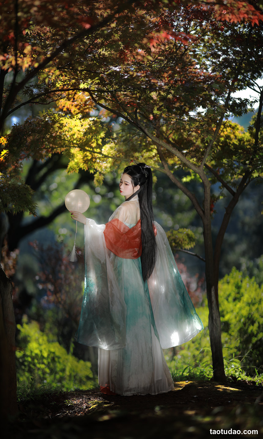 图片[3]-[YITUYU艺图语]2022.12.04 休言万事转头空 落花人独立[33+1P／708MB]-艺库