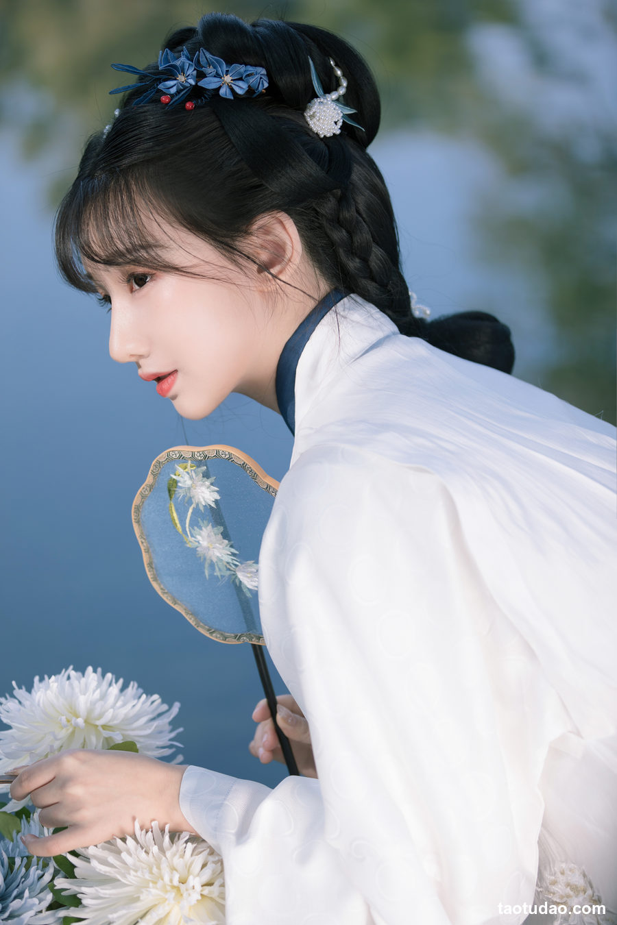 图片[4]-[YITUYU艺图语]2023.05.01 咏菊 五月兔[34+1P／565MB]-艺库