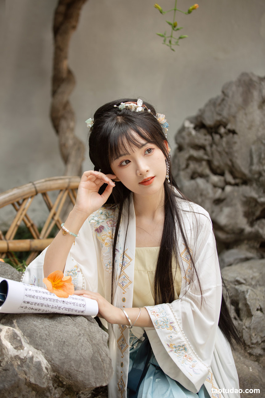 图片[4]-[YITUYU艺图语]2022.12.29 小扇引微凉，悠悠夏日长 莉莉崽w[22+1P／142MB]-艺库