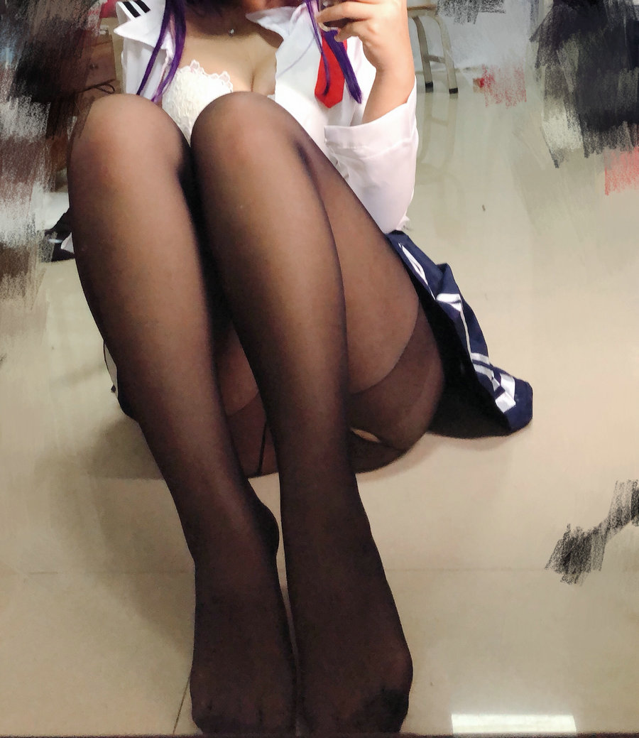 萌系小姐姐-白烨- - 学姐校服 / 26P-58MB / cos萌妹-艺库