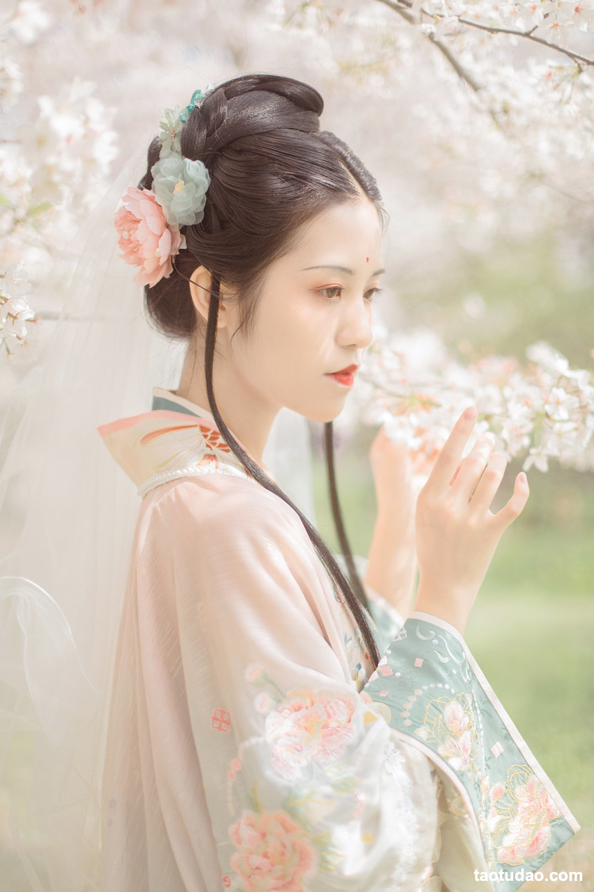 图片[4]-[YITUYU艺图语]2022.04.18 春日宴 沐槿cutie[30+1P／177MB]-艺库
