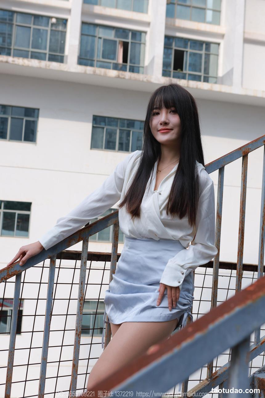 图片[3]-[IESS异思趣向] 2024.11.08 丝享家 1893 婉萍《蓝色短裙（上）》[80P-90MB]-艺库