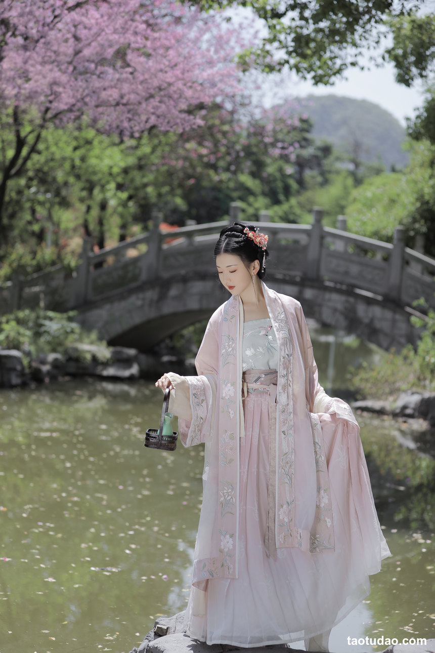 图片[3]-[YITUYU艺图语]2022.06.03 清平事 一只阿梦崽[41+1P／324MB]-艺库