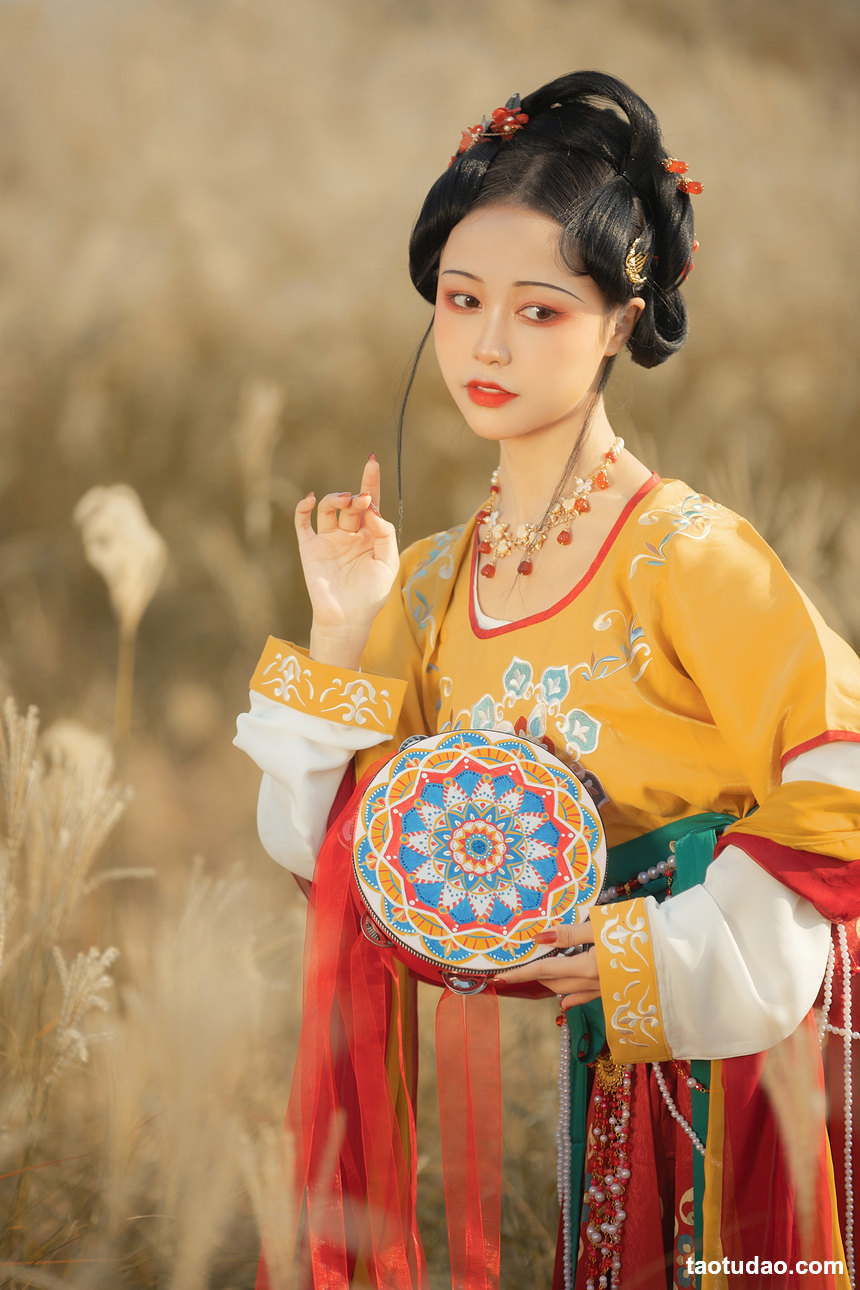 图片[2]-[YITUYU艺图语]2022.08.18 萋萋 梨一依[22+1P／287MB]-艺库