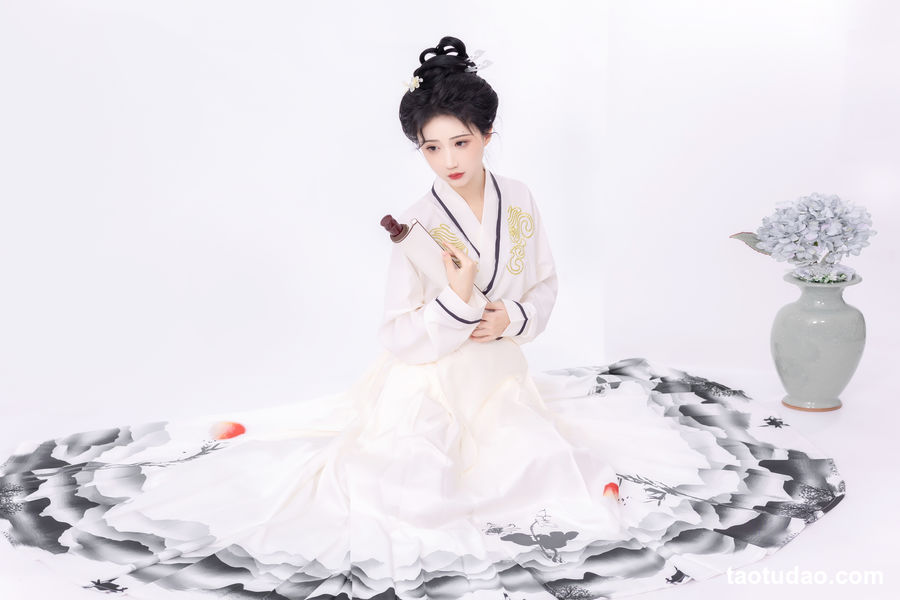 图片[4]-[YITUYU艺图语]2023.02.07 花与剑 绮罗生的小苏苏[27+1P／157MB]-艺库