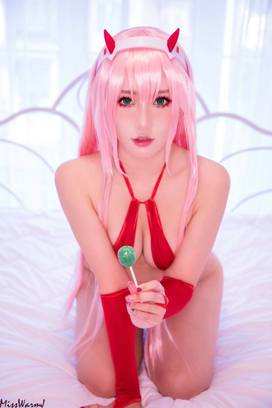 MisswarmJ – Zero Two Bikini / 23P-15MB / cos萌妹-艺库