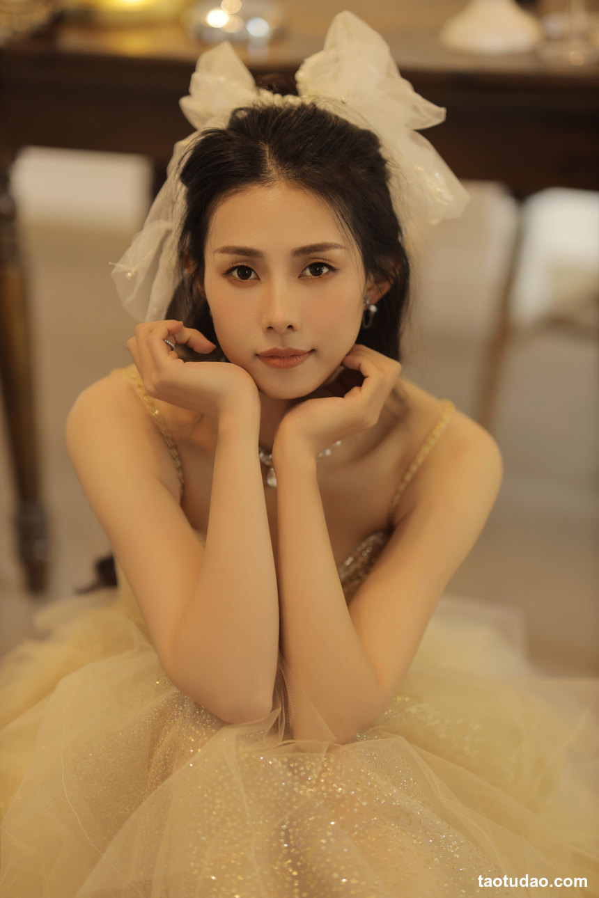 图片[4]-[YITUYU艺图语]2022.11.26 光里 秦秦[24+1P／244MB]-艺库