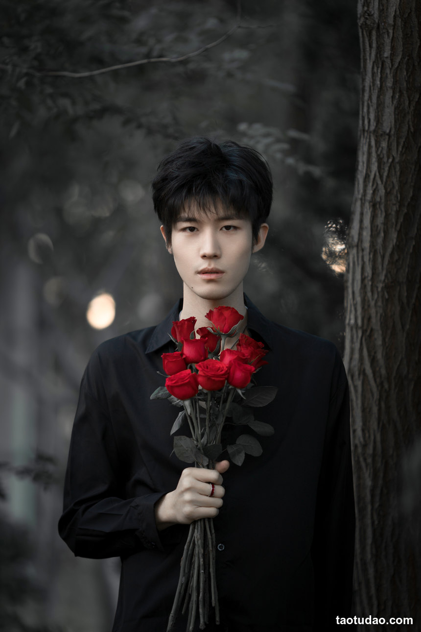 图片[3]-[YITUYU艺图语]2022.11.01 玫瑰少年 丁丁不刷牙[24+1P／235MB]-艺库