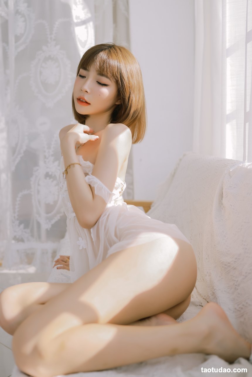 图片[2]-陈妮妮 – 天生的尤物从不欲擒故纵 [11P-18MB]-艺库