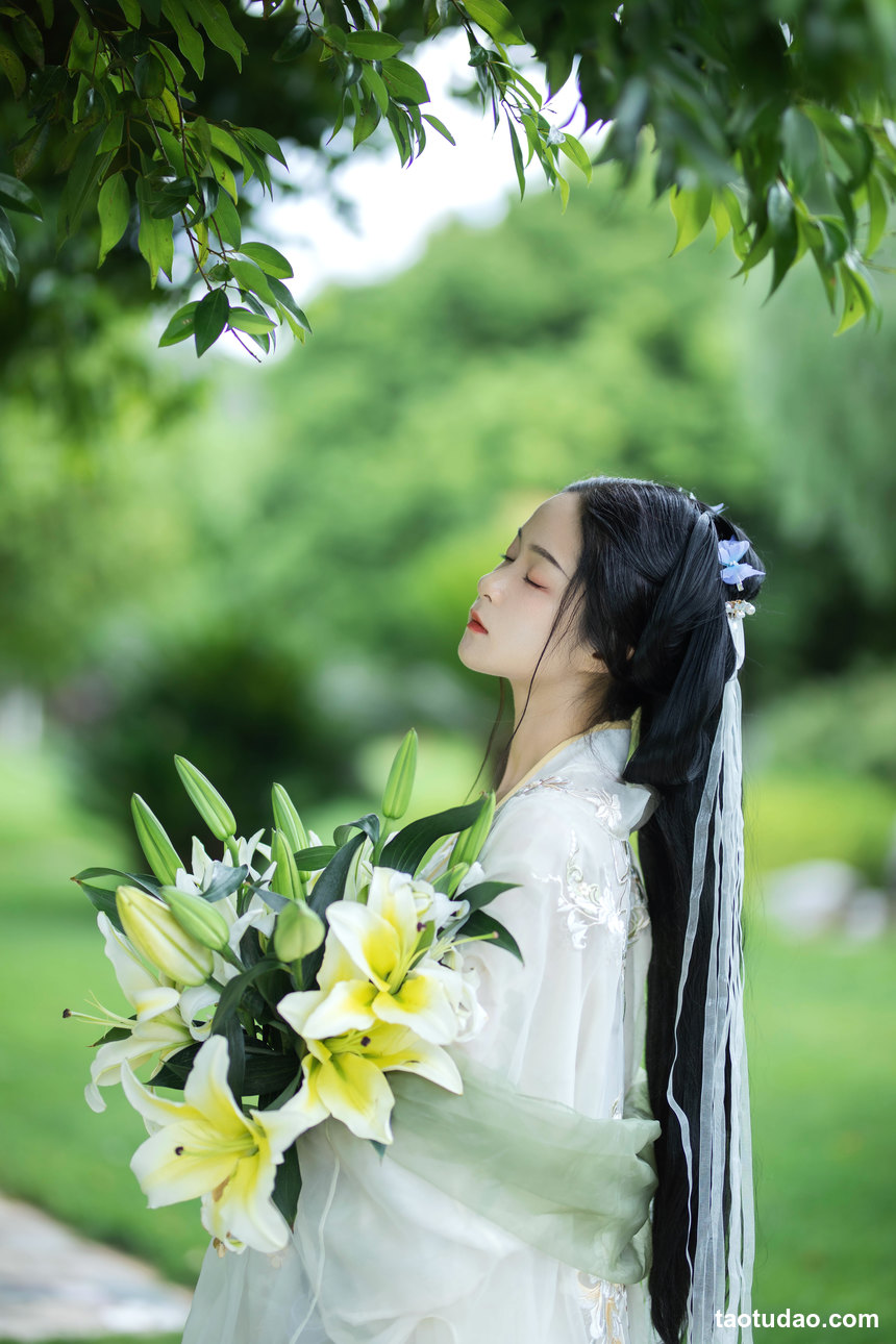 图片[3]-[YITUYU艺图语]2022.08.13 夏日百合 余鱼_Coo[21+1P／59.6MB]-艺库