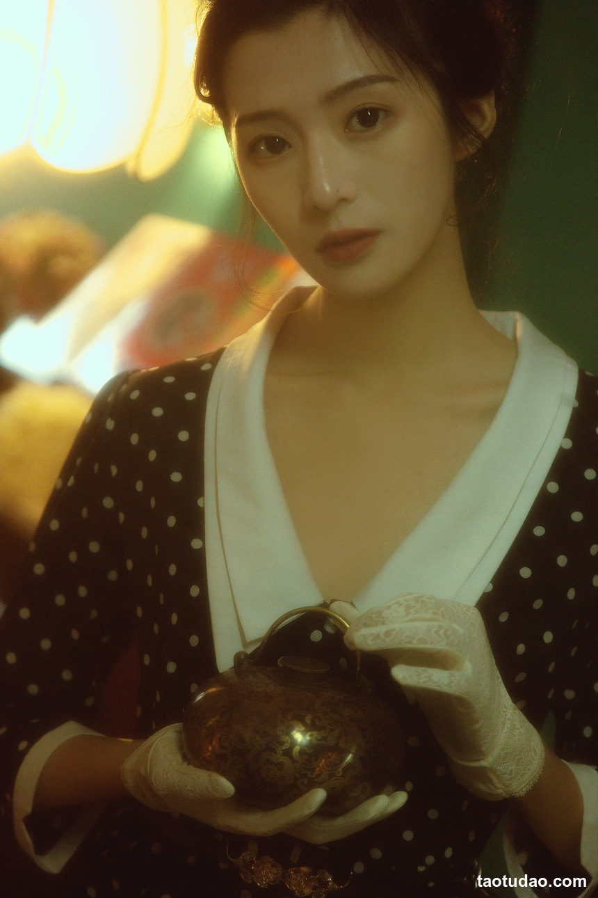 图片[2]-[YITUYU艺图语]2022.10.02 人间，只是抹去了脂粉的脸 梁夹心[19+1P／386MB]-艺库