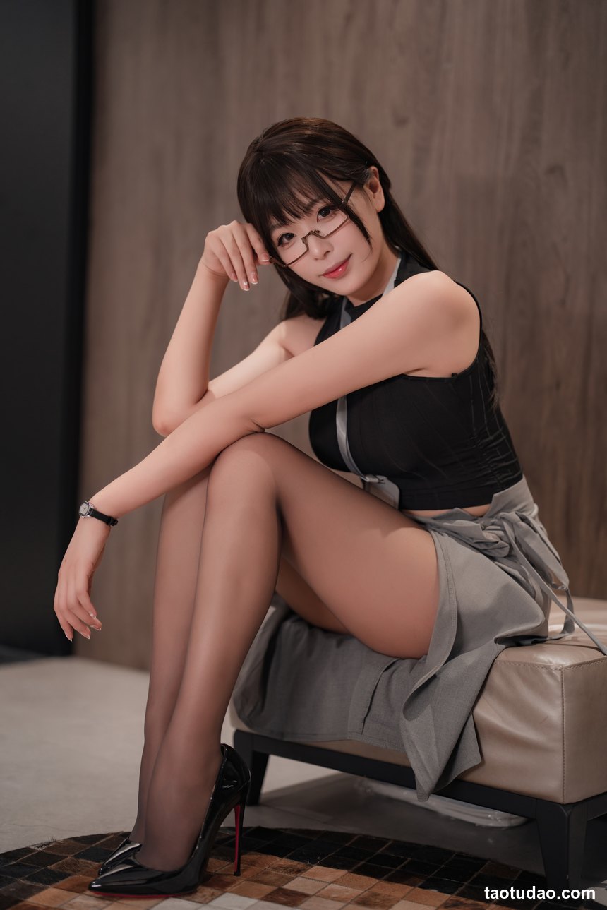 图片[2]-轩萧学姐 – 眼镜娘OL [85P+3V-1.29GB]-艺库