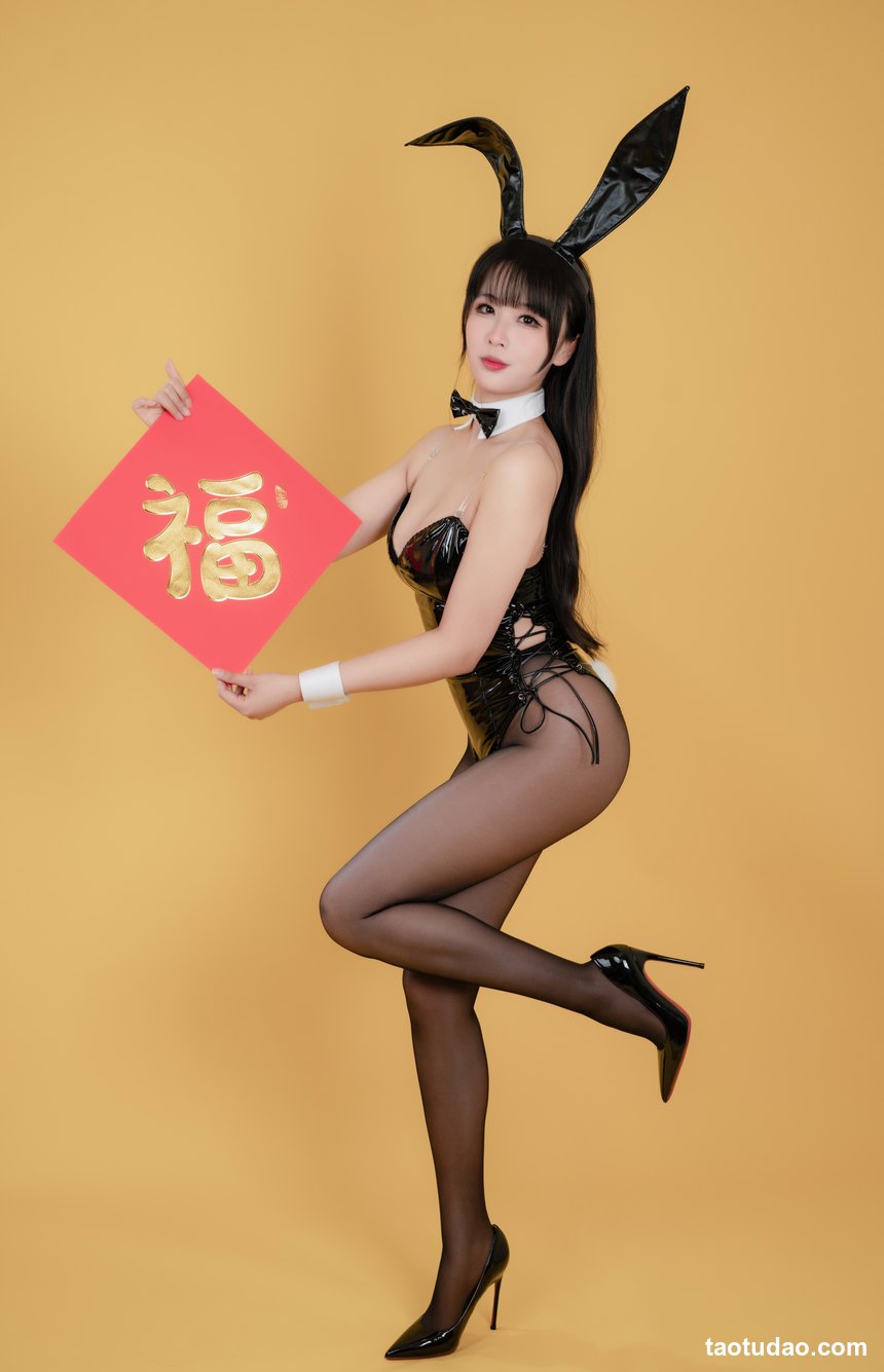 图片[4]-轩萧学姐 – 新春福兔 黑兔女郎 [20P-45MB]-艺库