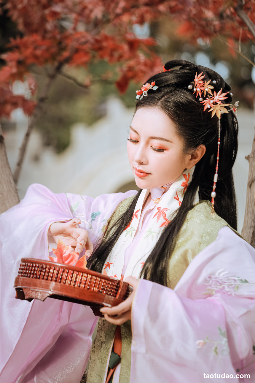 图片[3]-[YITUYU艺图语]2022.07.21 杜鹃词 末瑾[21+1P／279MB]-艺库