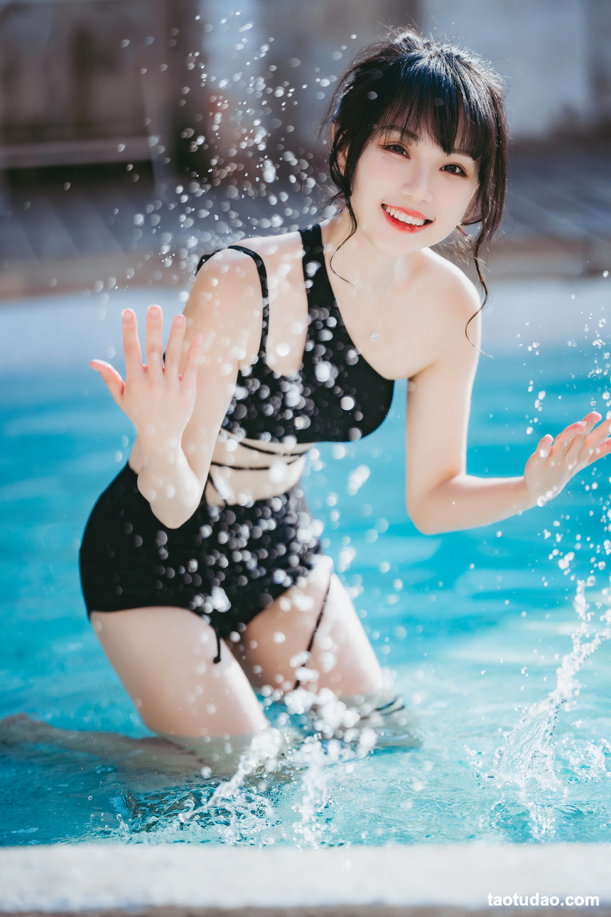 图片[2]-[YITUYU艺图语]2022.09.01 泳衣时间到 姜生花[21+1P／327MB]-艺库