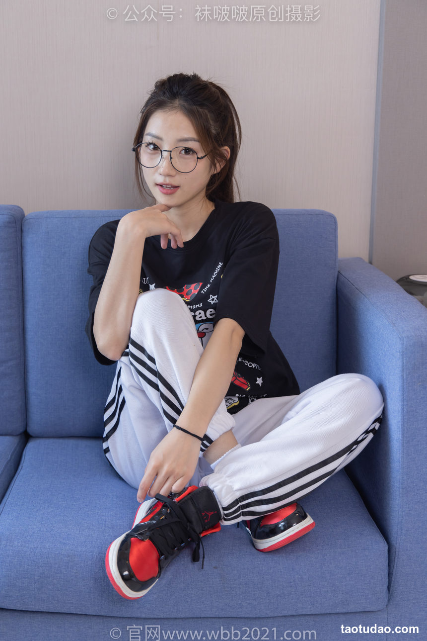 图片[2]-[BoBoSocks袜啵啵]NO.382 小沫-板鞋、白棉袜[143P+1V／5.58GB]-艺库