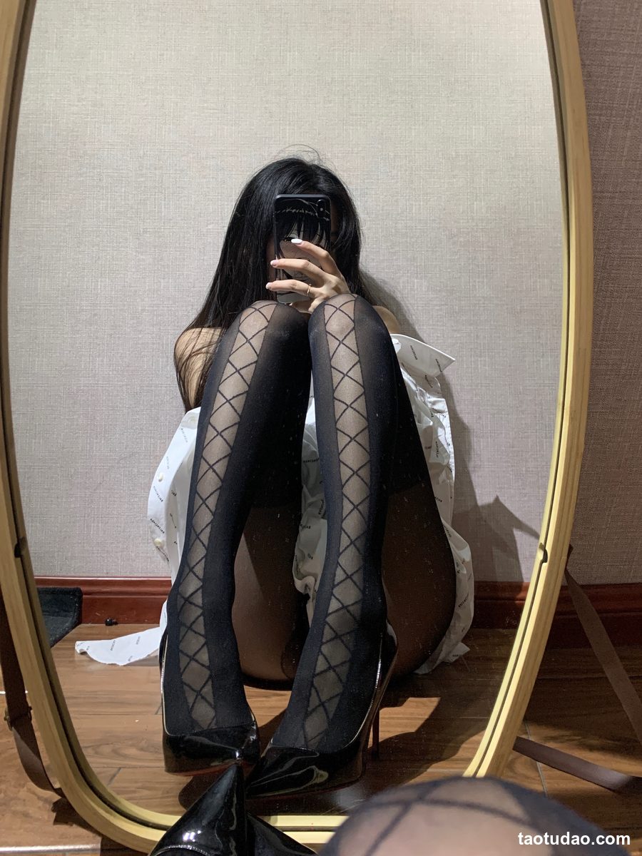 图片[4]-陈佩奇yyyy – 看腿看猪姐 [23P-63MB]-艺库