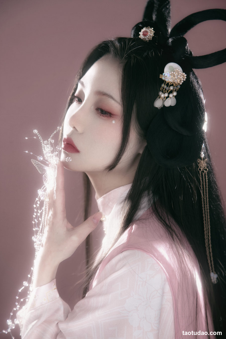 图片[2]-[YITUYU艺图语]2023.02.24 春日迟迟，卉木萋萋 里奈Riina[22+1P／315MB]-艺库