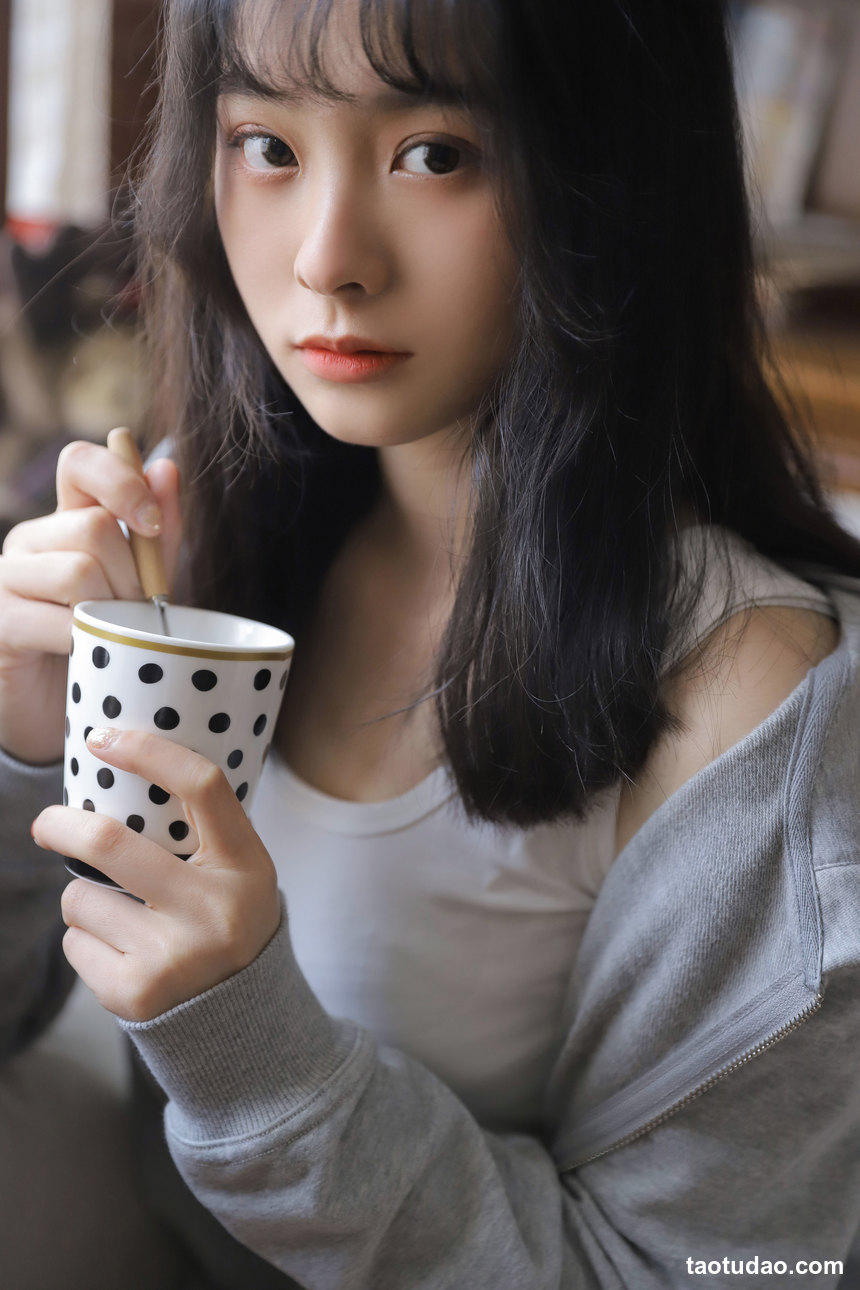 图片[4]-[YITUYU艺图语]2022.08.01 灰色轨迹 -春夏_[22+1P／210MB]-艺库
