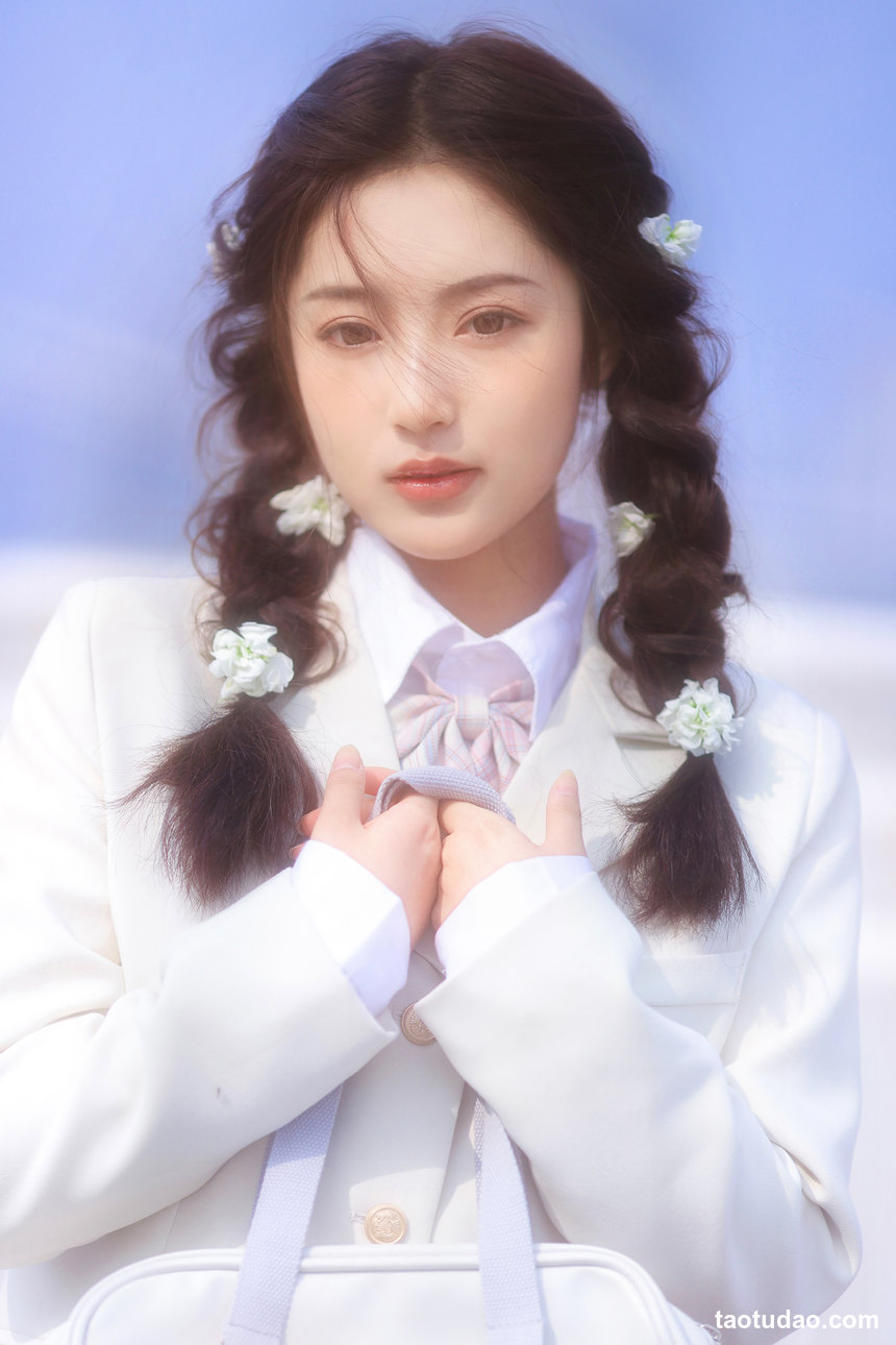图片[2]-[YITUYU艺图语]2022.08.02 梦幻限定 jk少女 阚阚[22+1P／133MB]-艺库
