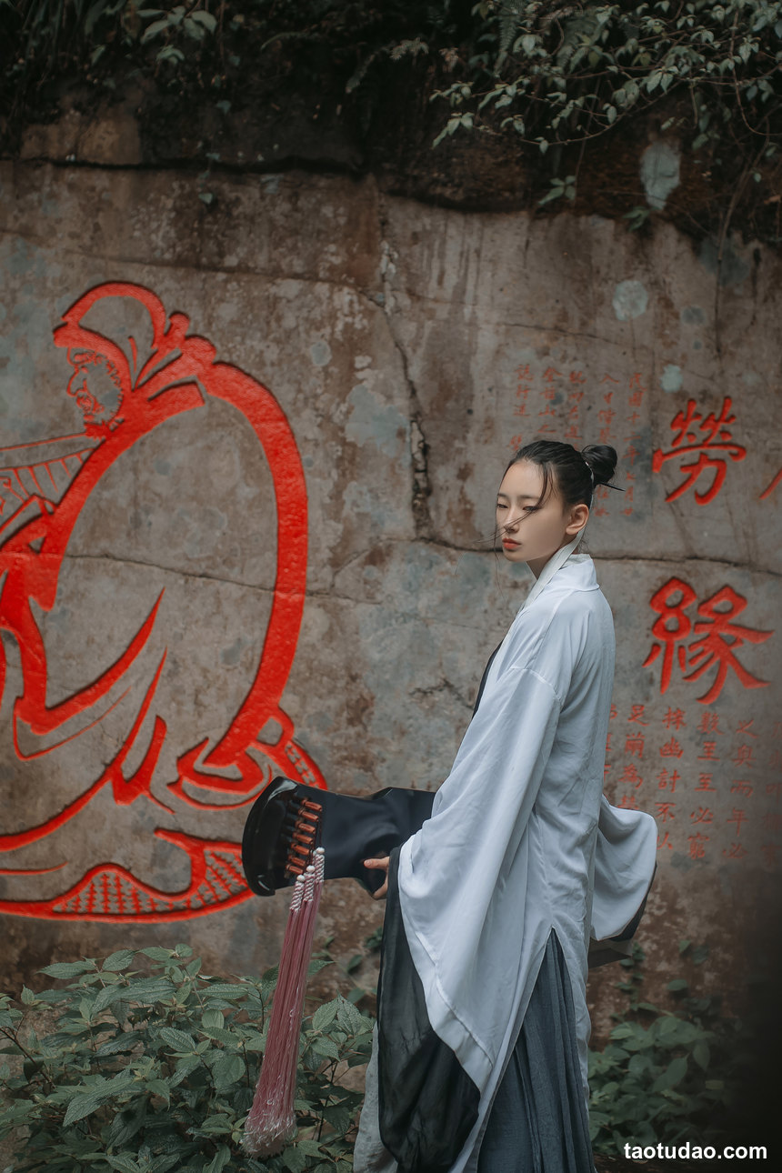 图片[4]-[YITUYU艺图语]2022.04.09 青山 叶初婳[25+1P／263MB]-艺库