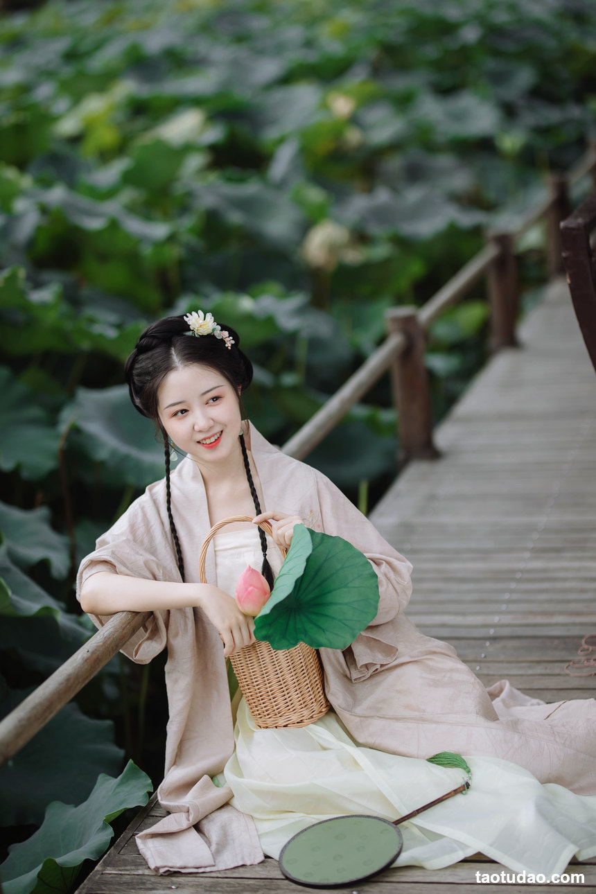 图片[3]-[YITUYU艺图语]2022.02.09 荷叶五寸荷花娇 罗熙[18+1P／90.5MB]-艺库